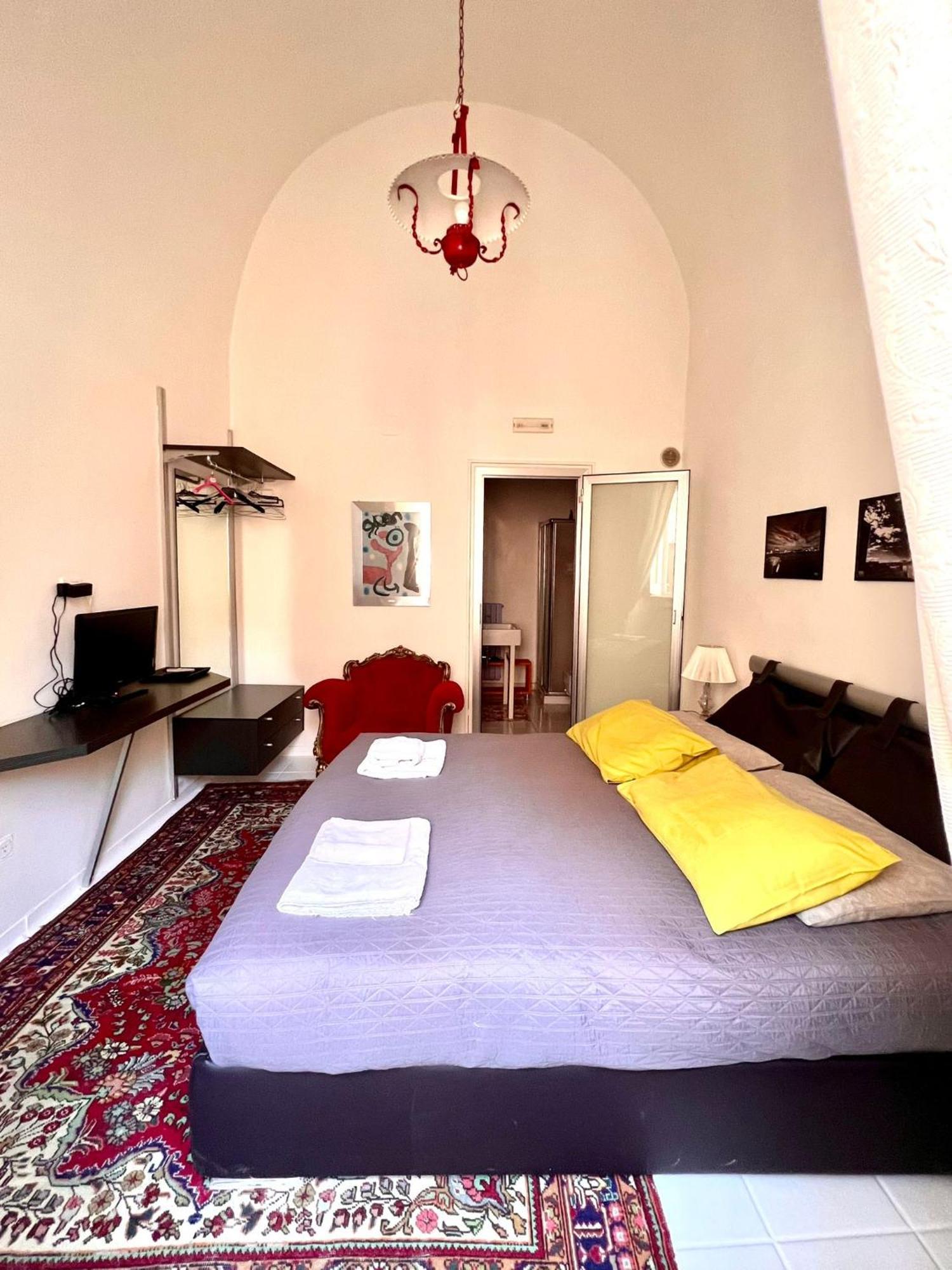Saint Patrick Guest House Barletta Exterior foto